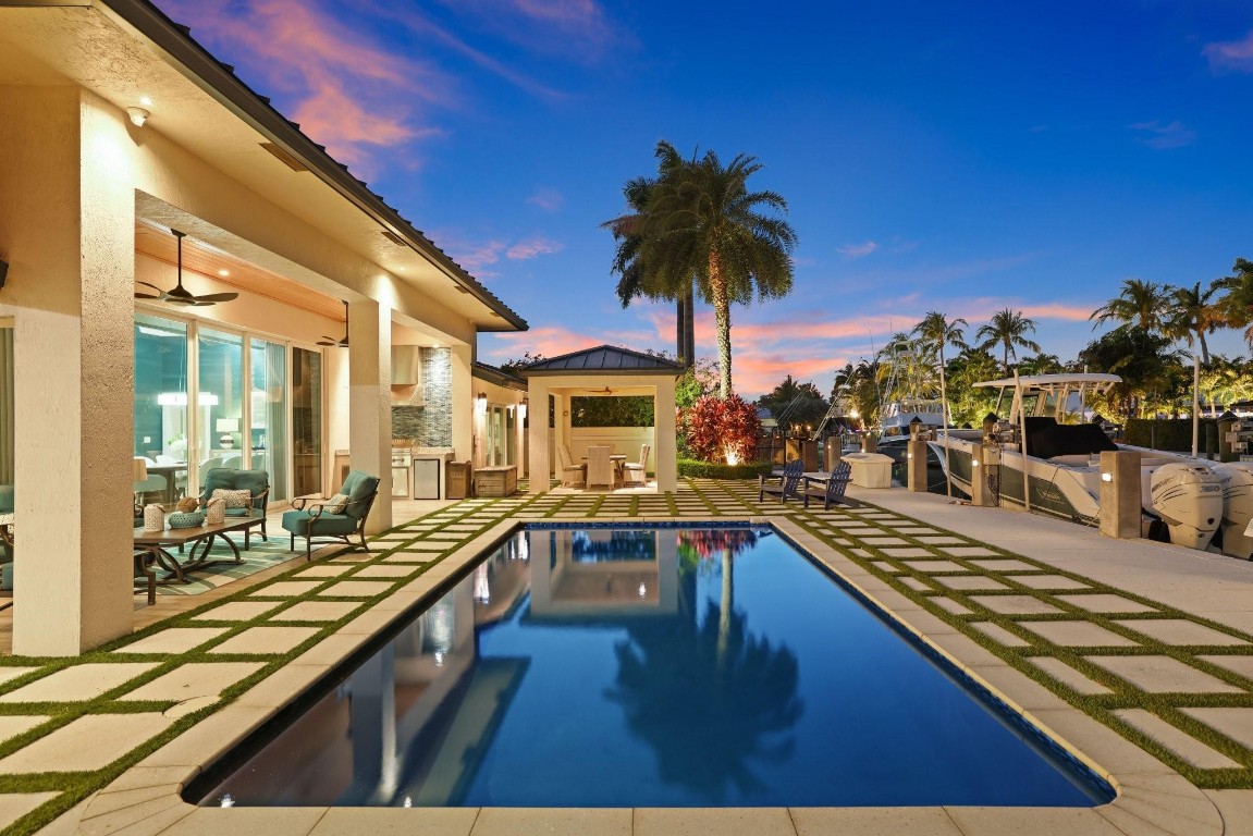 3041 NE 40th Fort Lauderdale, FL 33308