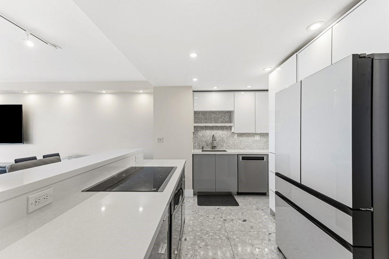 340 Sunset #1808 Fort Lauderdale, FL 33301