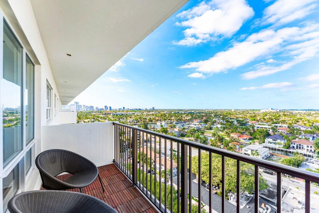 340 Sunset #1808 Fort Lauderdale, FL 33301