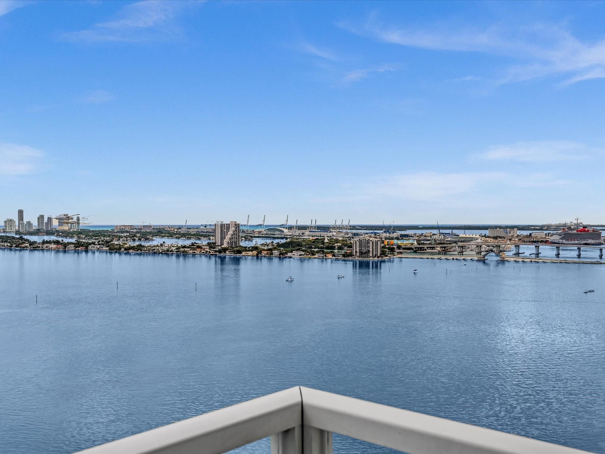 image Onyx on the Bay19