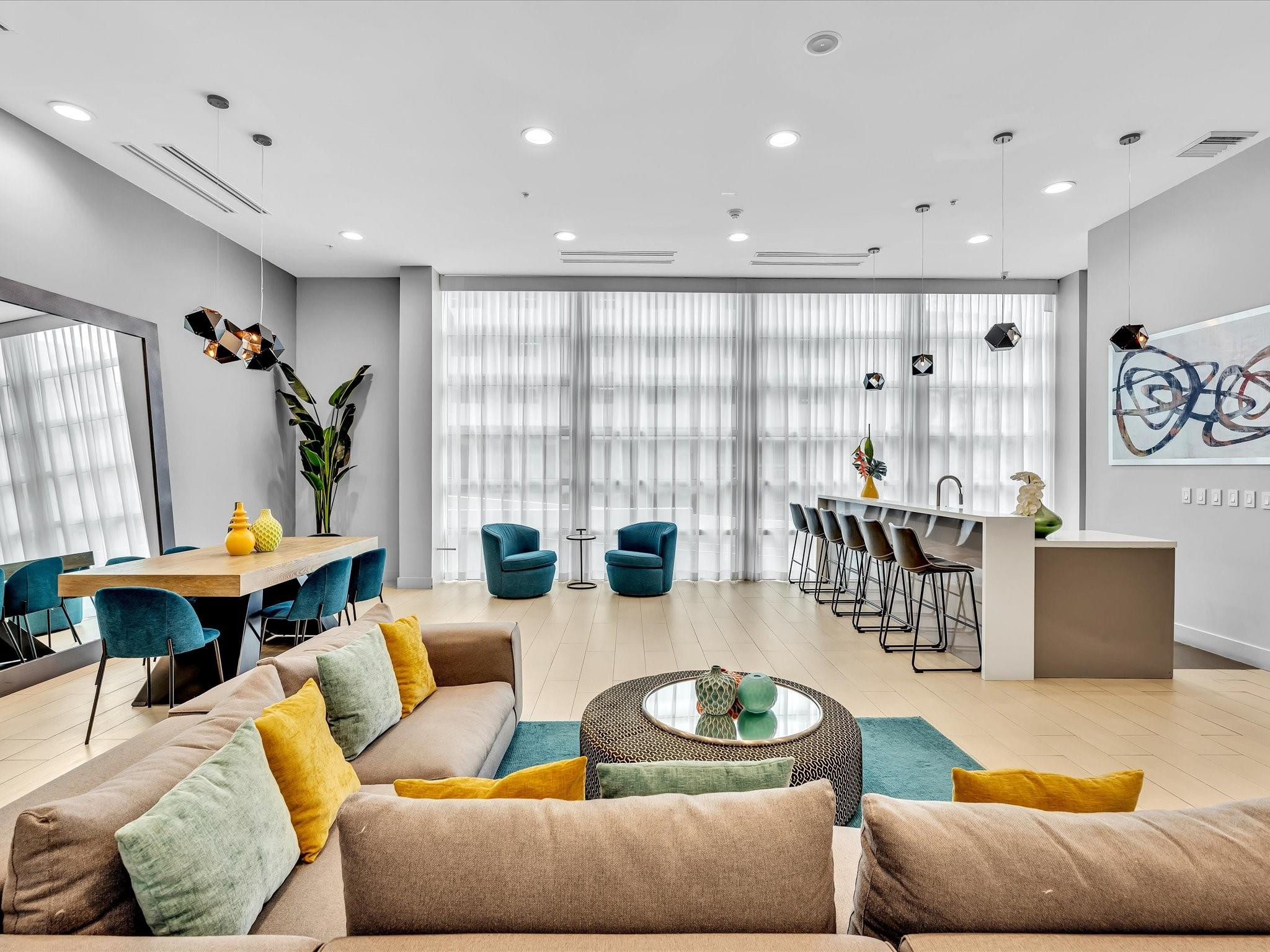 image Onyx on the Bay46