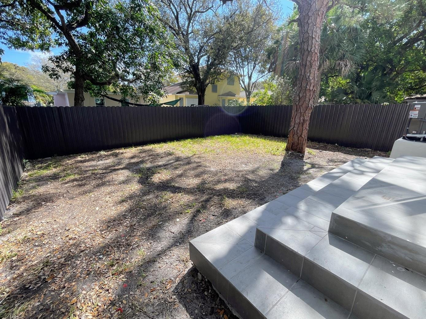 536 NW 13th Fort Lauderdale, FL 33311