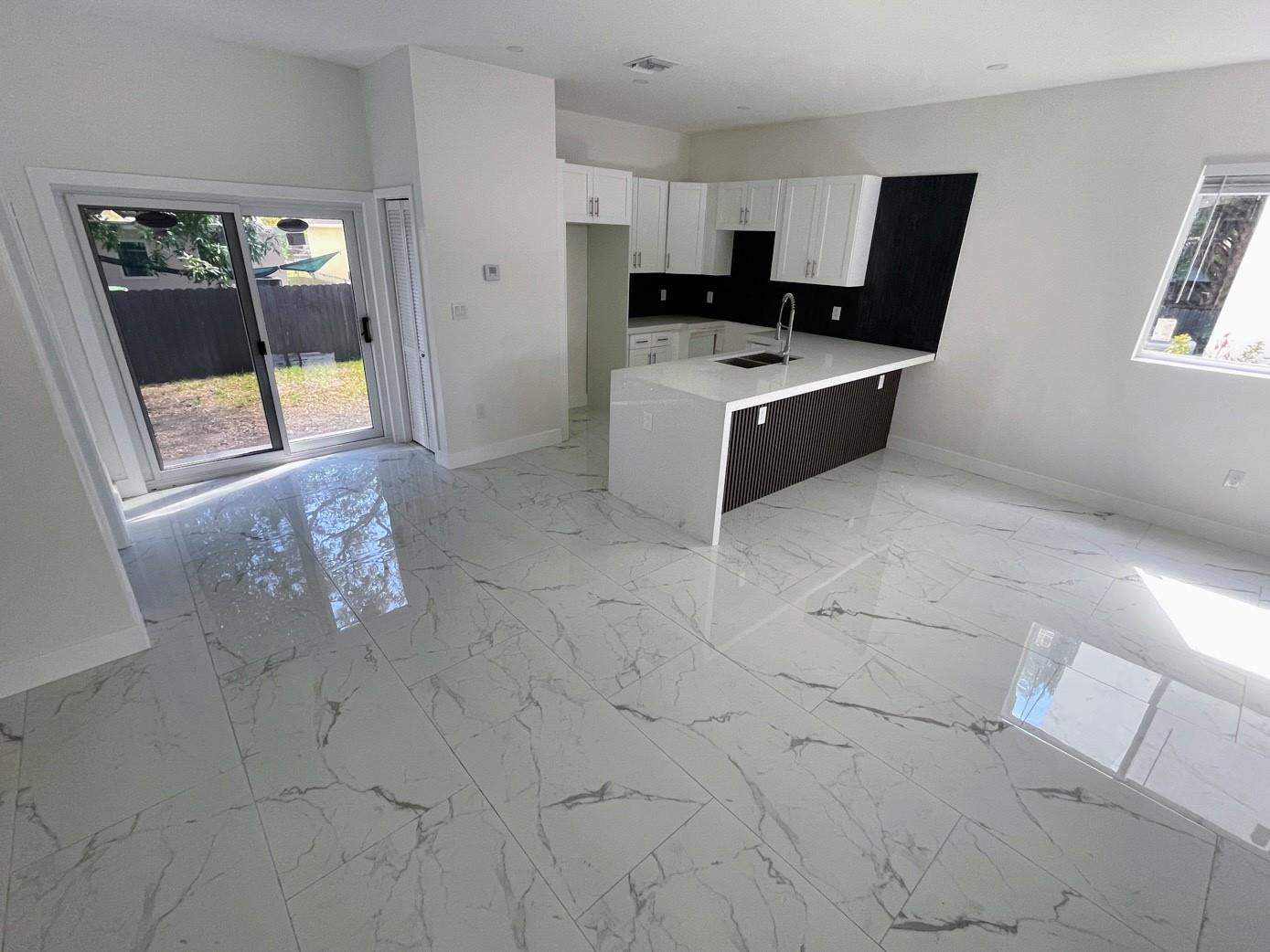 536 NW 13th Fort Lauderdale, FL 33311