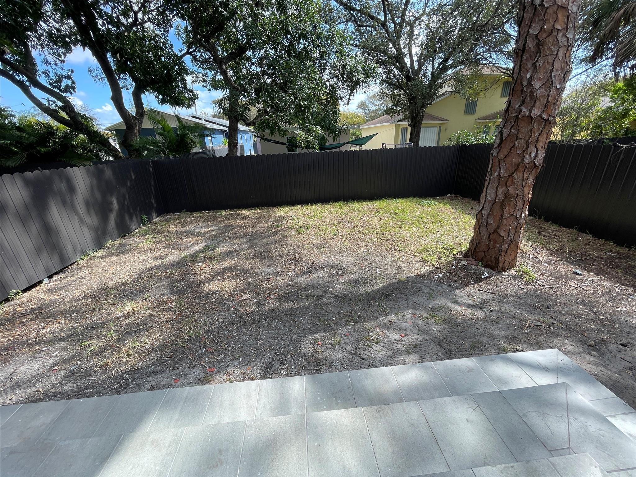 536 NW 13th Fort Lauderdale, FL 33311