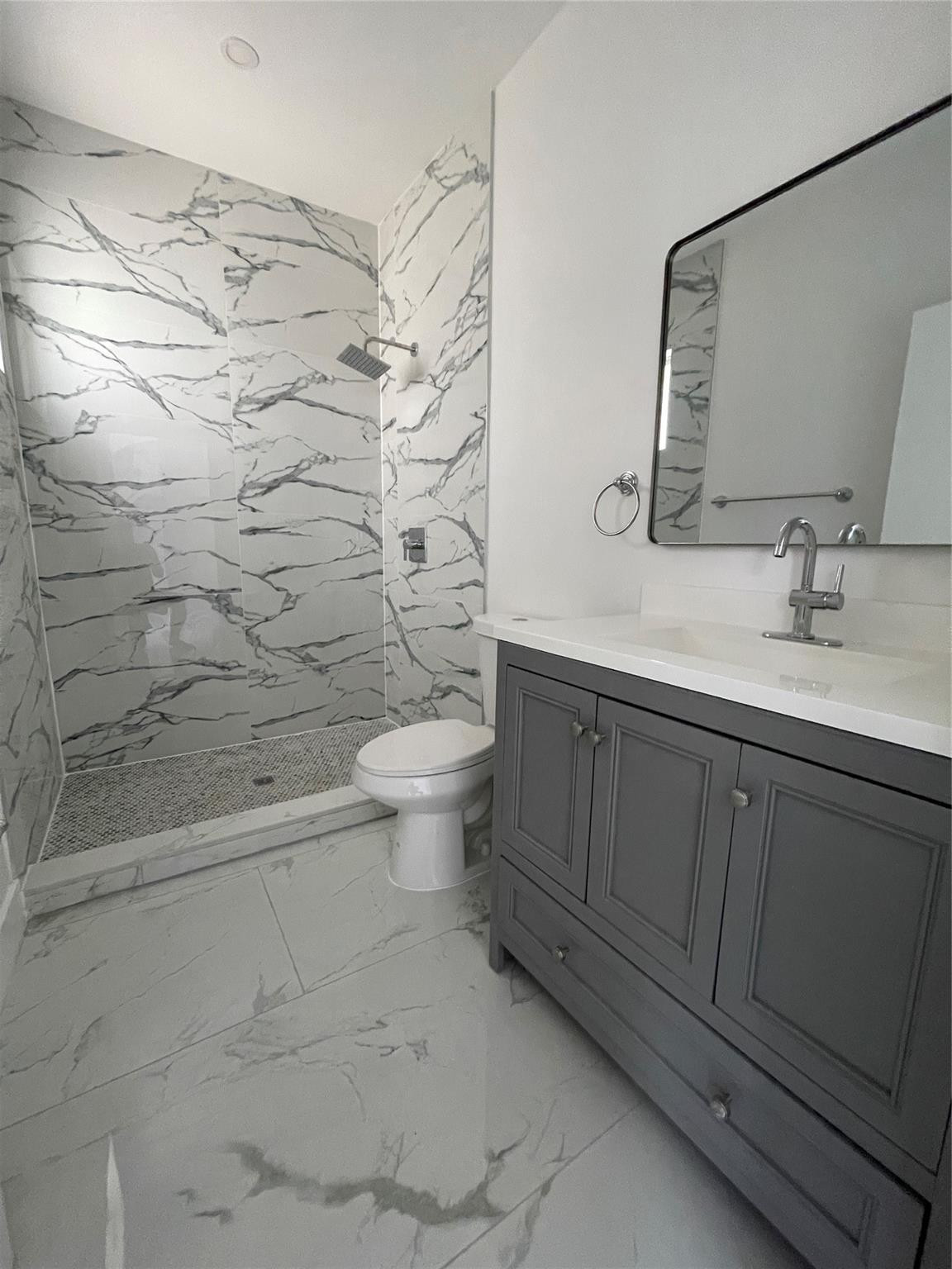 536 NW 13th Fort Lauderdale, FL 33311