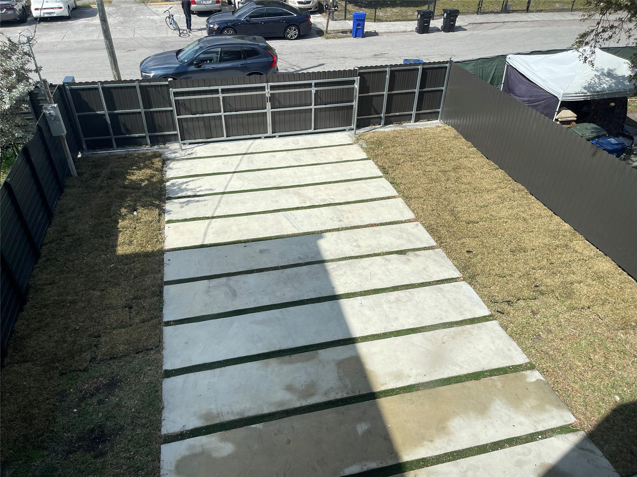 536 NW 13th Fort Lauderdale, FL 33311