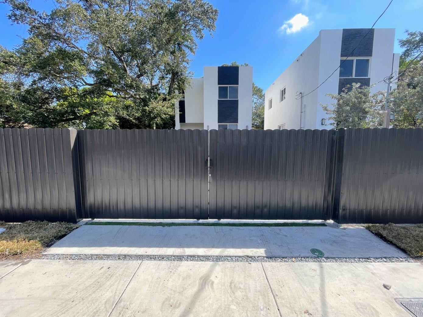 536 NW 13th Fort Lauderdale, FL 33311