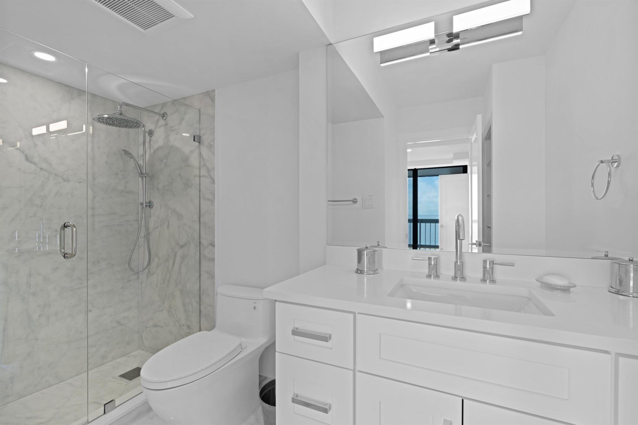 5380 N Ocean Dr #10d Riviera Beach, FL 33404