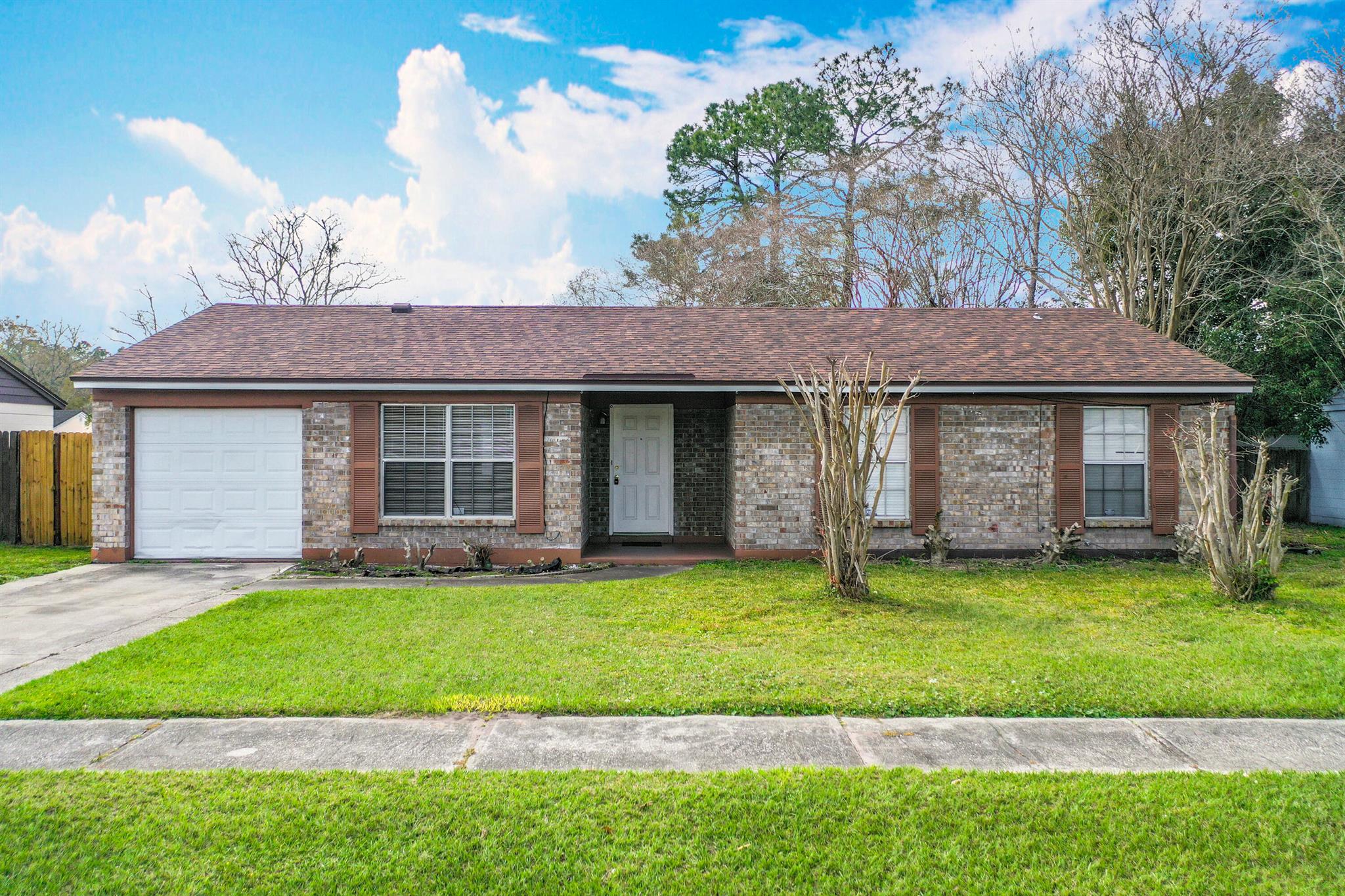 2584 Spring Lk Rd