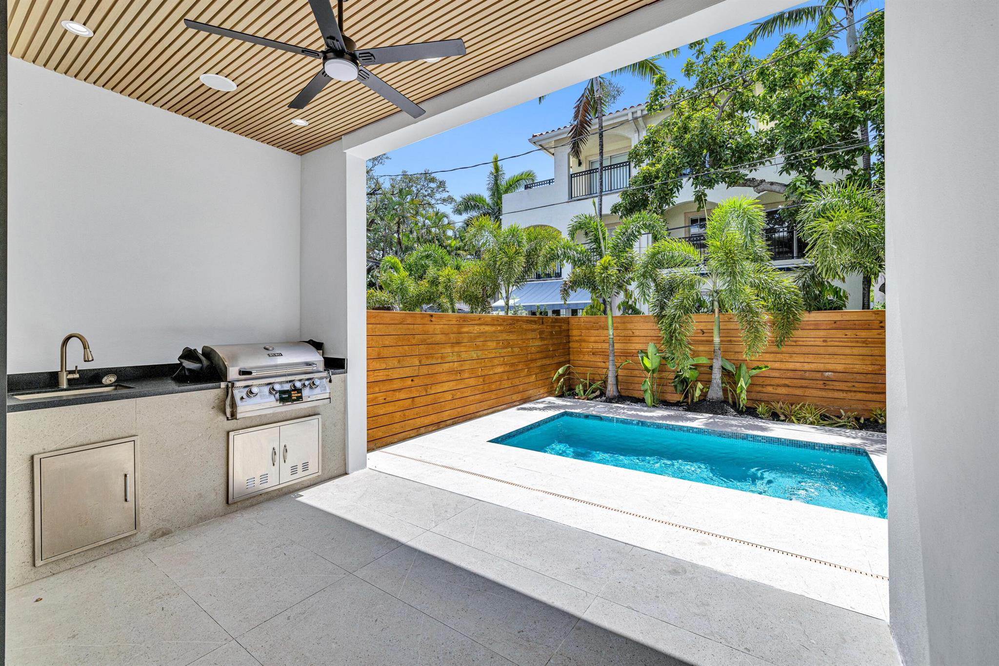 23 SE 12th Ave #B,Fort Lauderdale, FL 33301