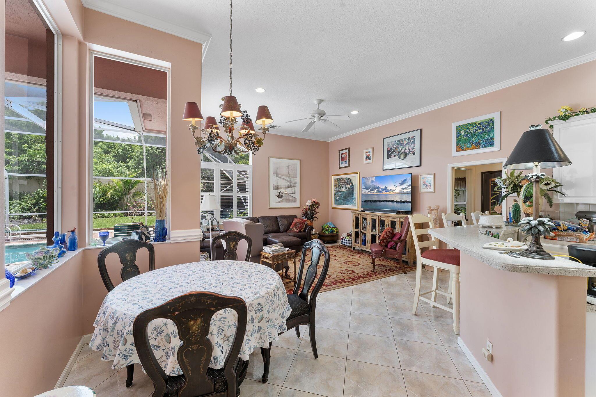 554 N Cypress Dr Tequesta, FL 33469