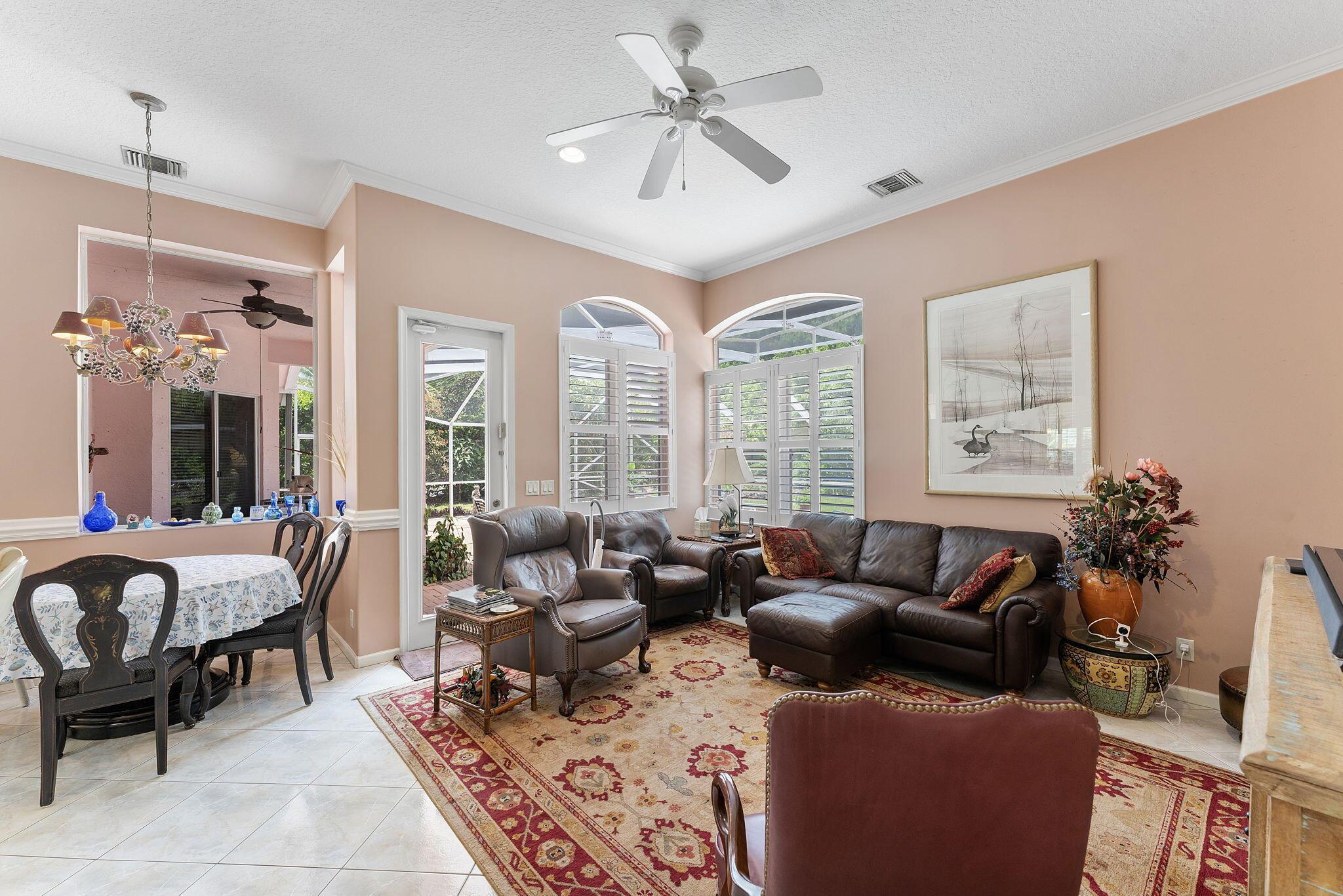 554 N Cypress Dr Tequesta, FL 33469