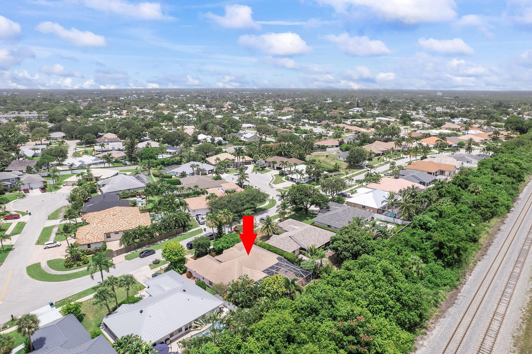 554 N Cypress Dr Tequesta, FL 33469