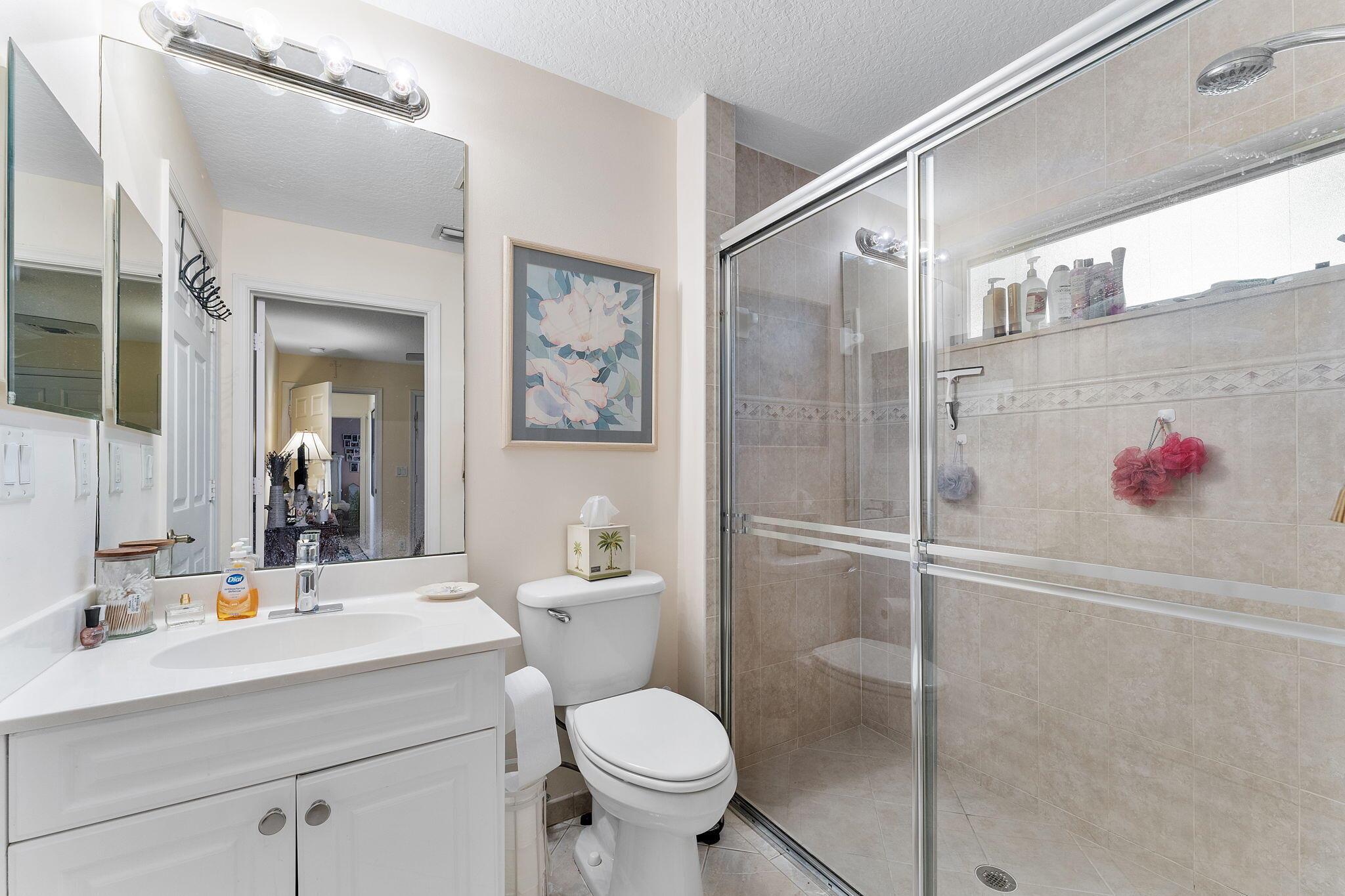 554 N Cypress Dr Tequesta, FL 33469