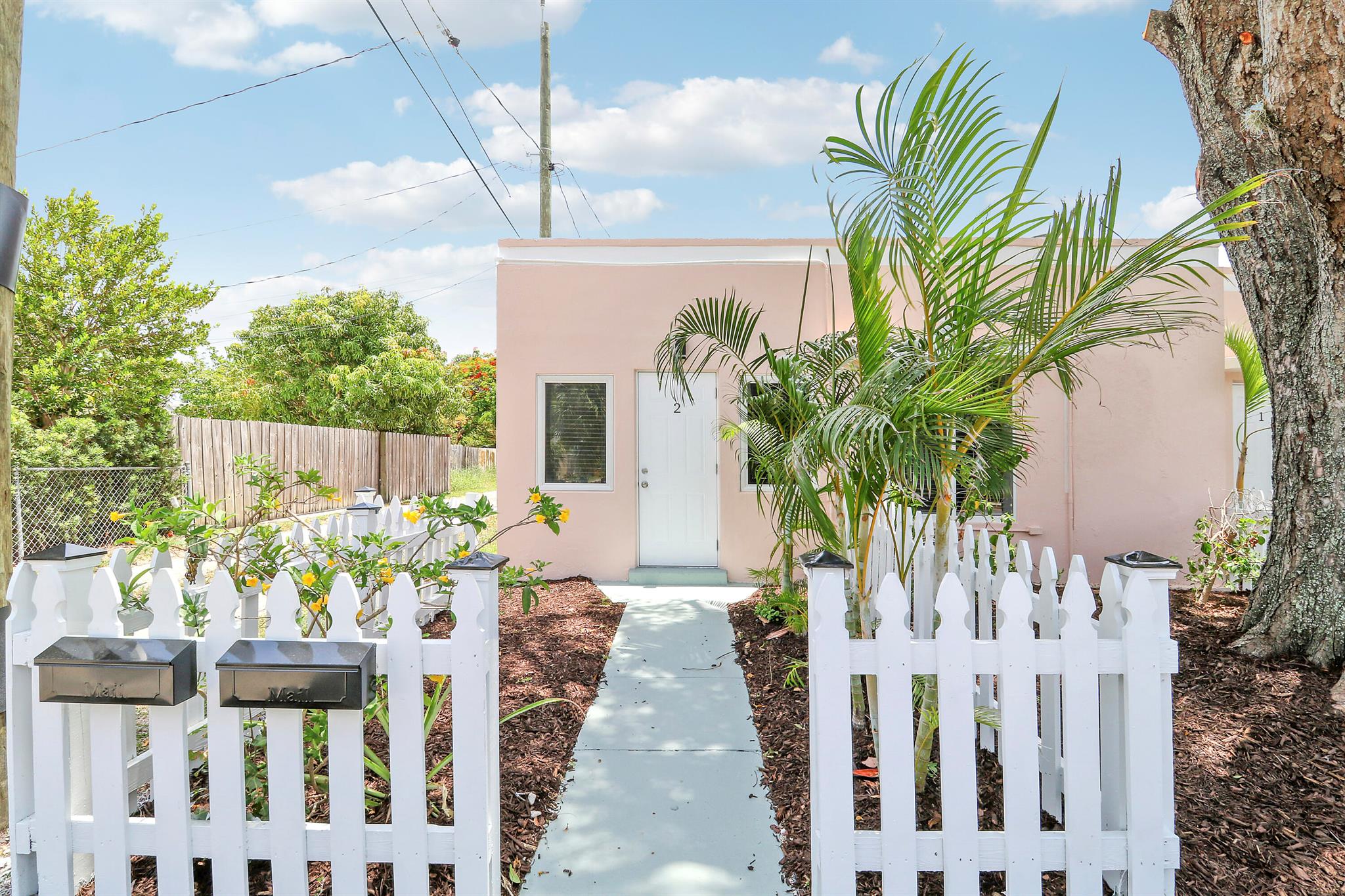 711 4th Ave #710