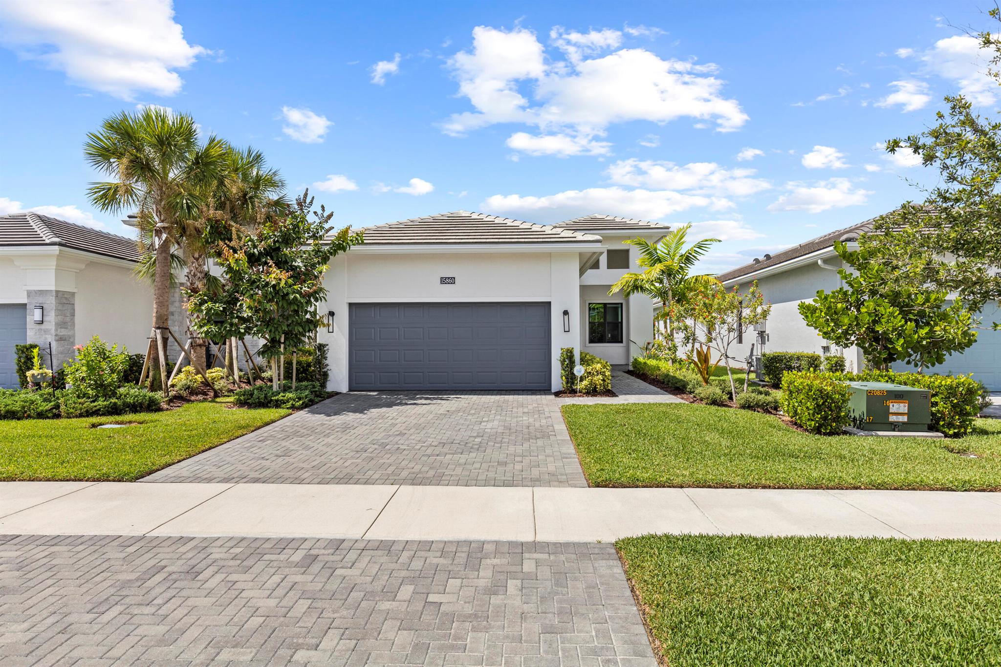 15860 Key Biscayne Ln