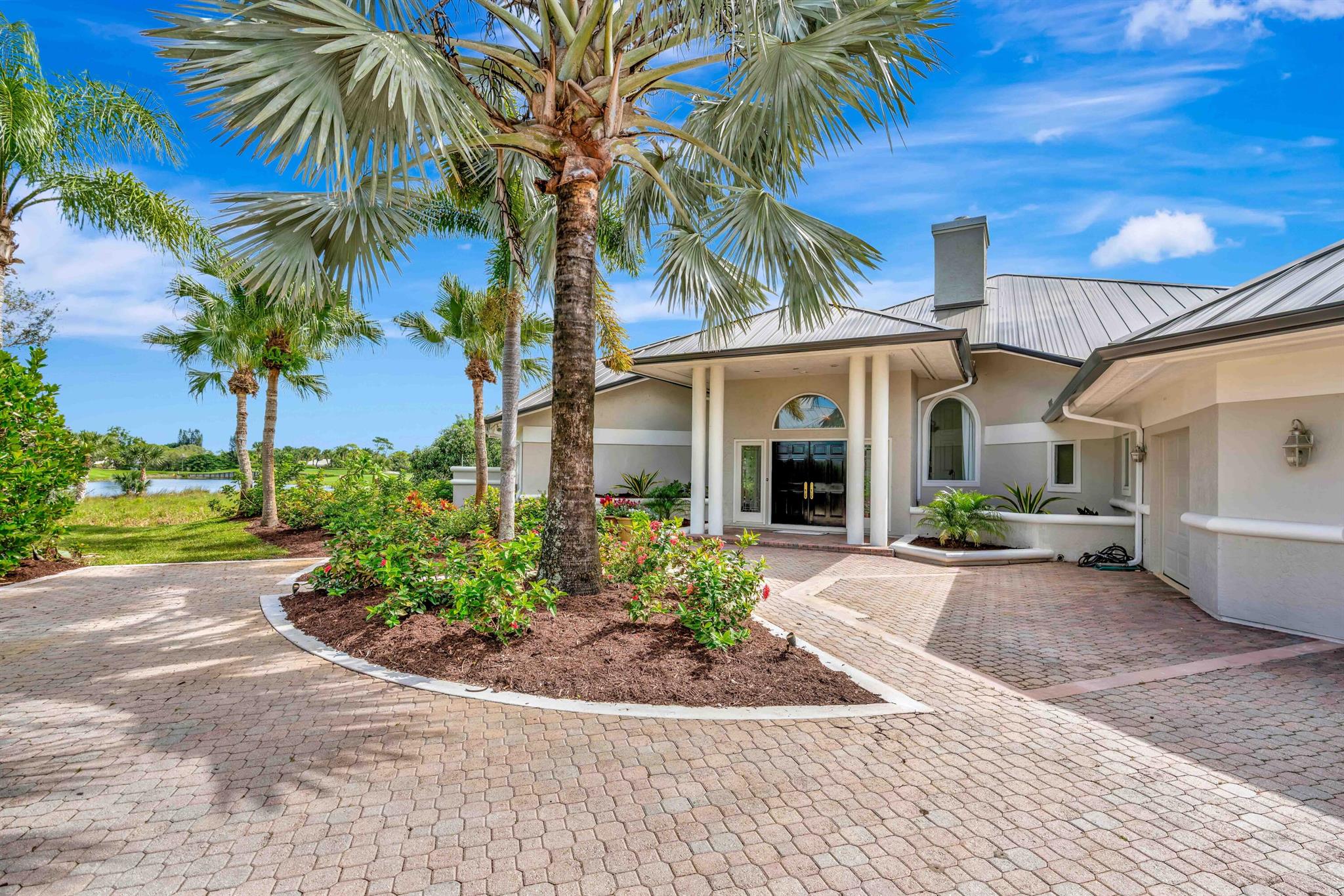 1741 SW Thornberry Cir