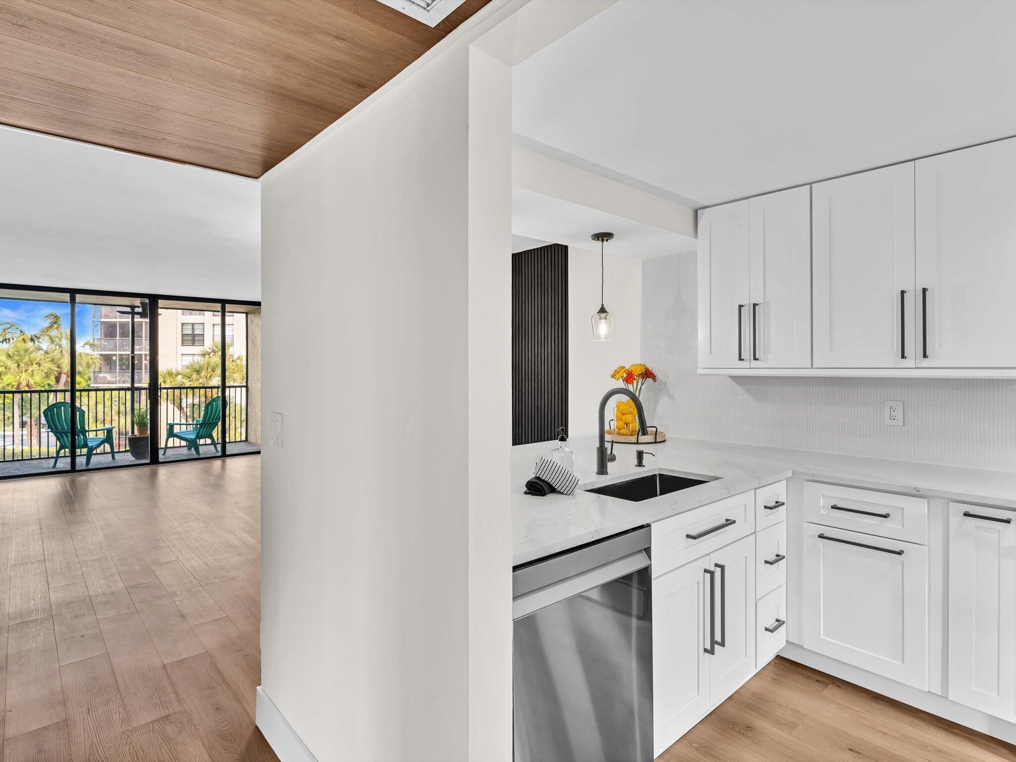 21 Royal Palm Way #303