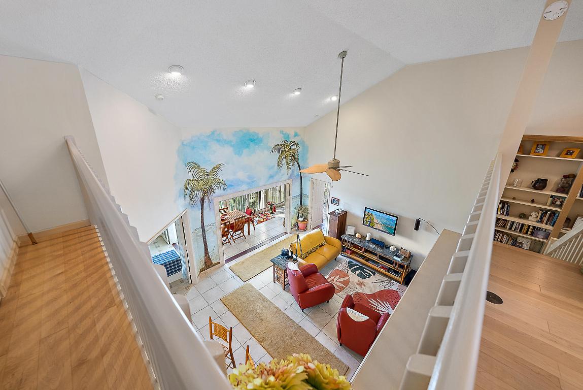 2608 Fairway Dr Jupiter, FL 33477