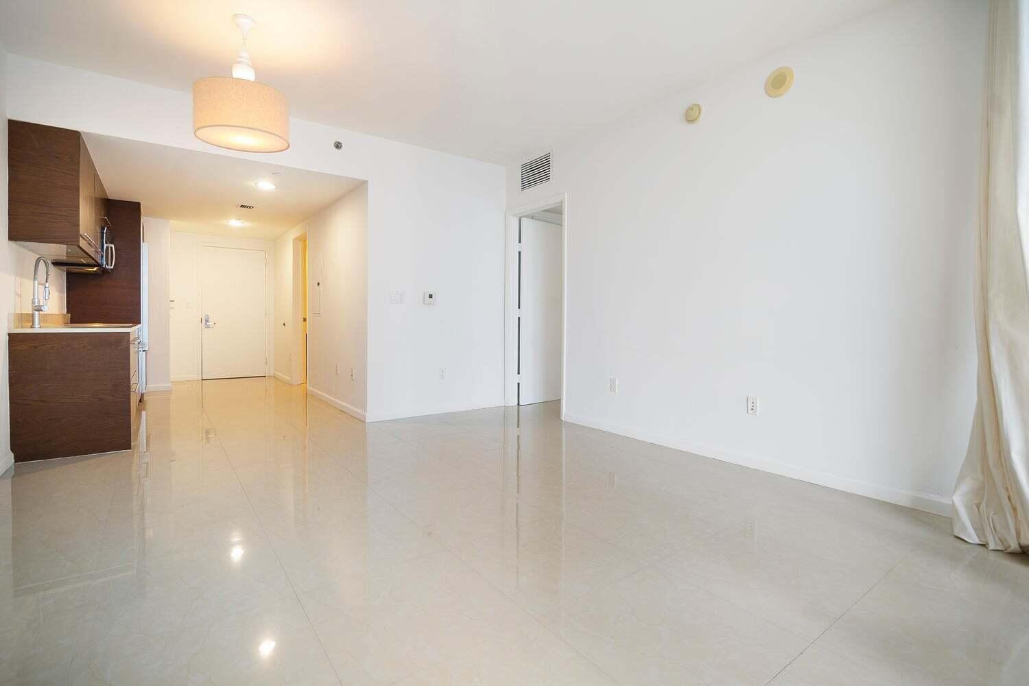 image ICON BRICKELL NO TWO12