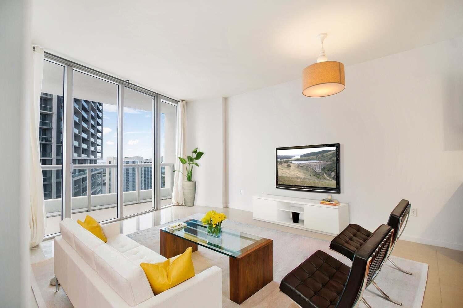 image ICON BRICKELL NO TWO16