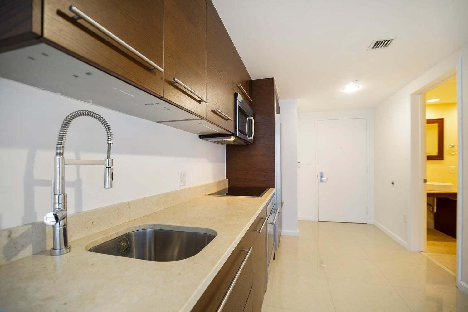 image ICON BRICKELL NO TWO3