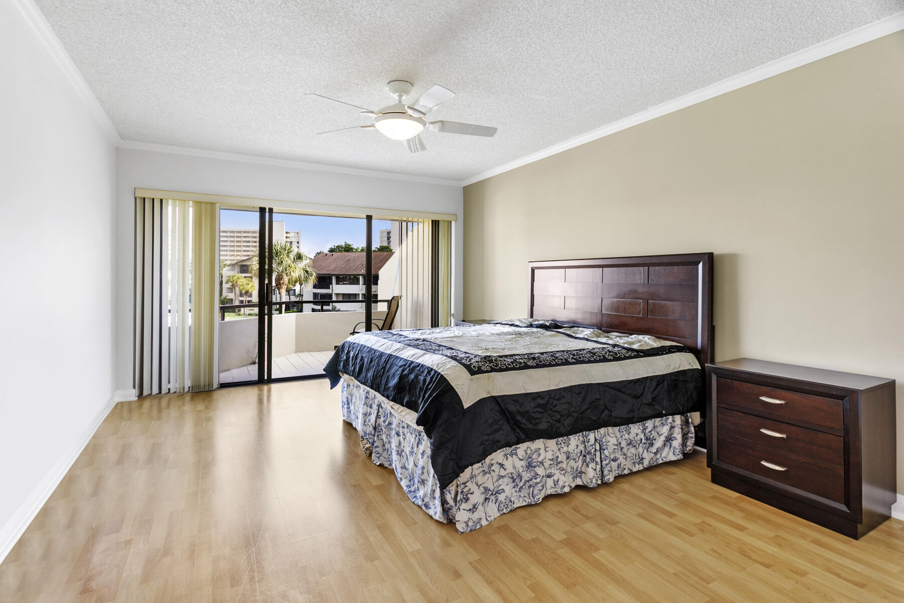 1100 Marine Way #A3l + Boat Slip  15 North Palm Beach, FL 33408