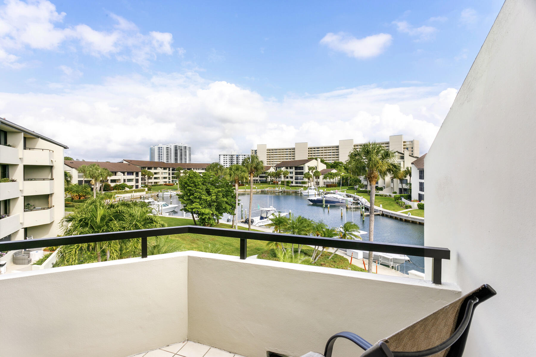 1100 Marine Way #A3l + Boat Slip  15 North Palm Beach, FL 33408