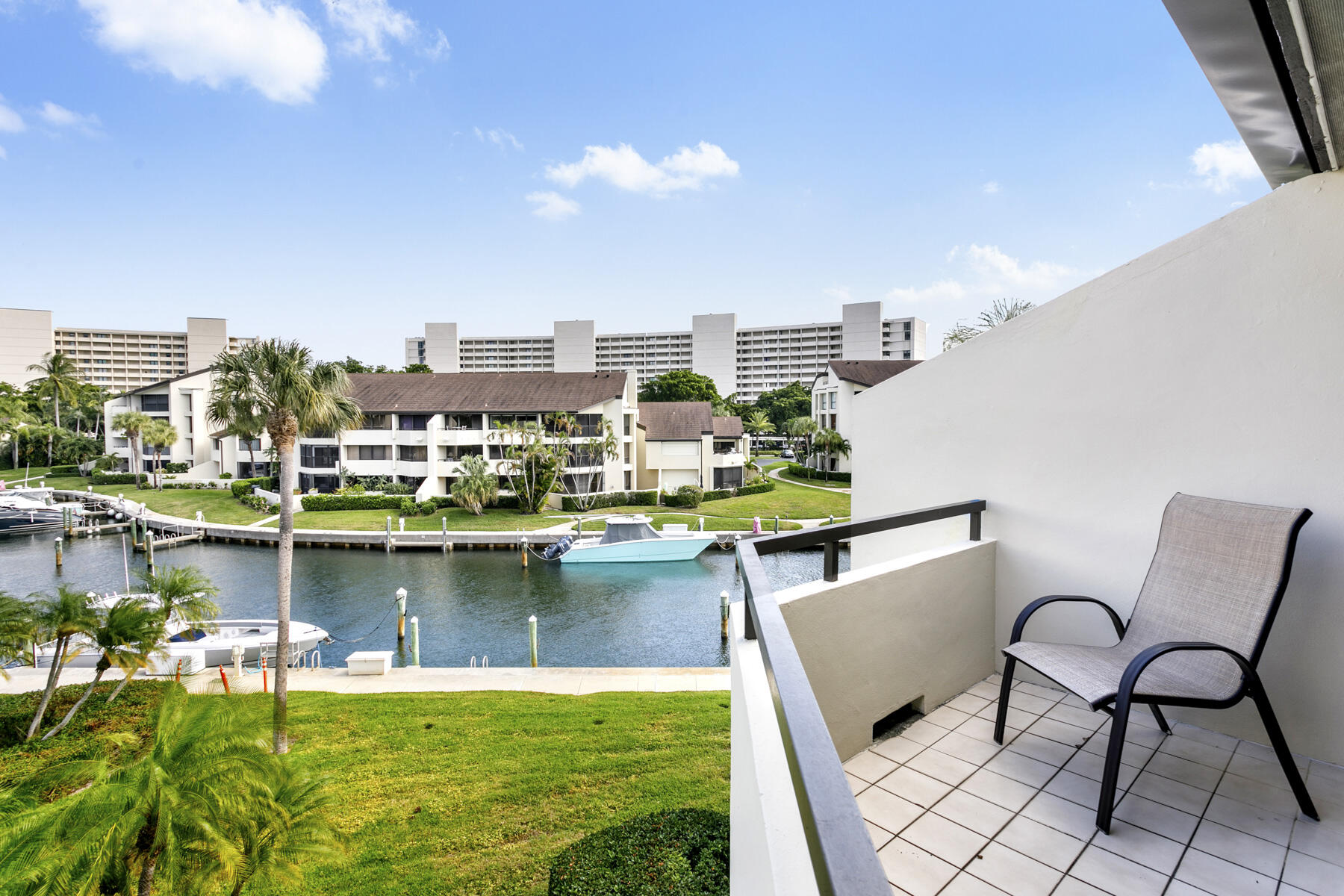 1100 Marine Way #A3l + Boat Slip  15 North Palm Beach, FL 33408