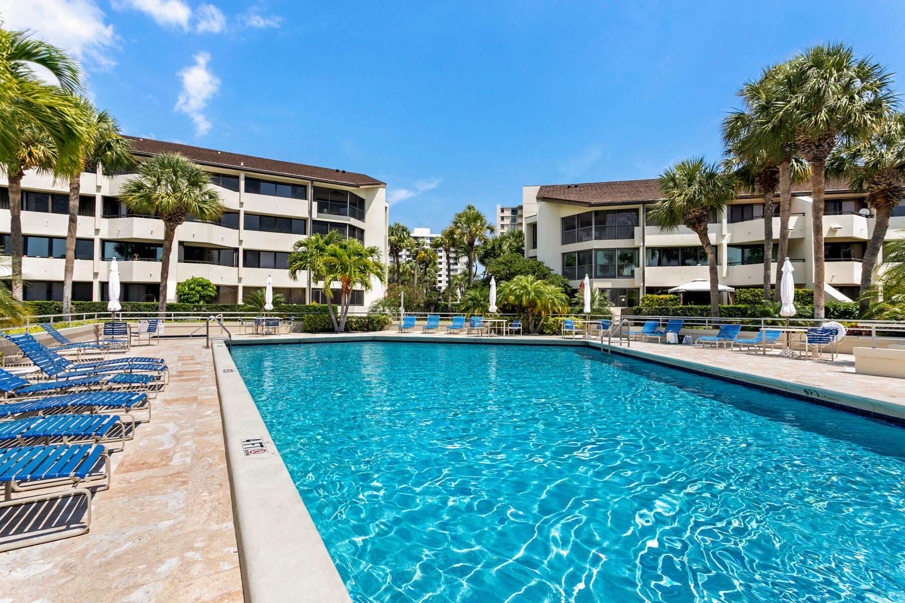 1100 Marine Way #A3l + Boat Slip  15 North Palm Beach, FL 33408