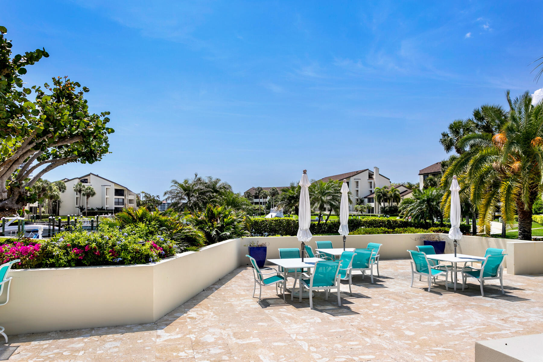 1100 Marine Way #A3l + Boat Slip  15 North Palm Beach, FL 33408