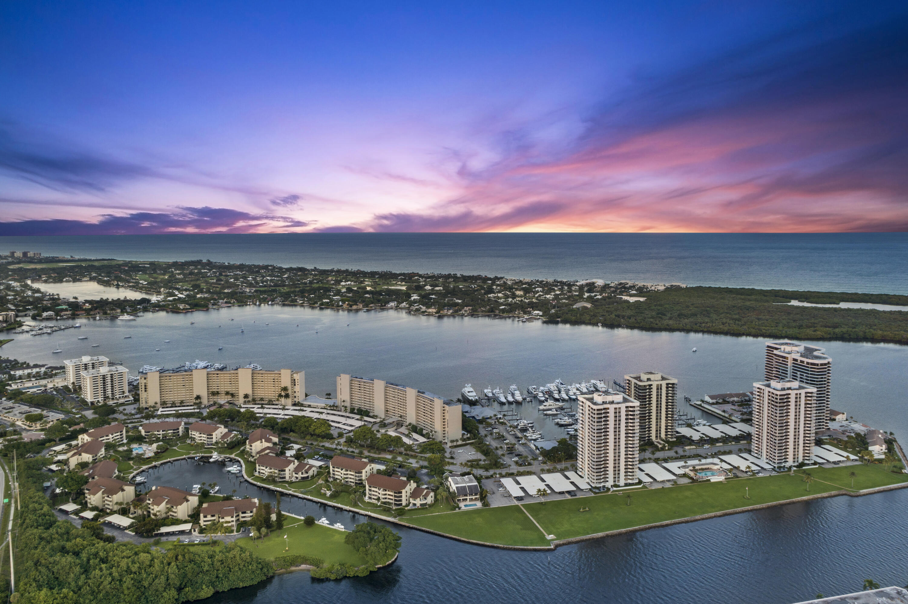 1100 Marine Way #A3l + Boat Slip  15 North Palm Beach, FL 33408