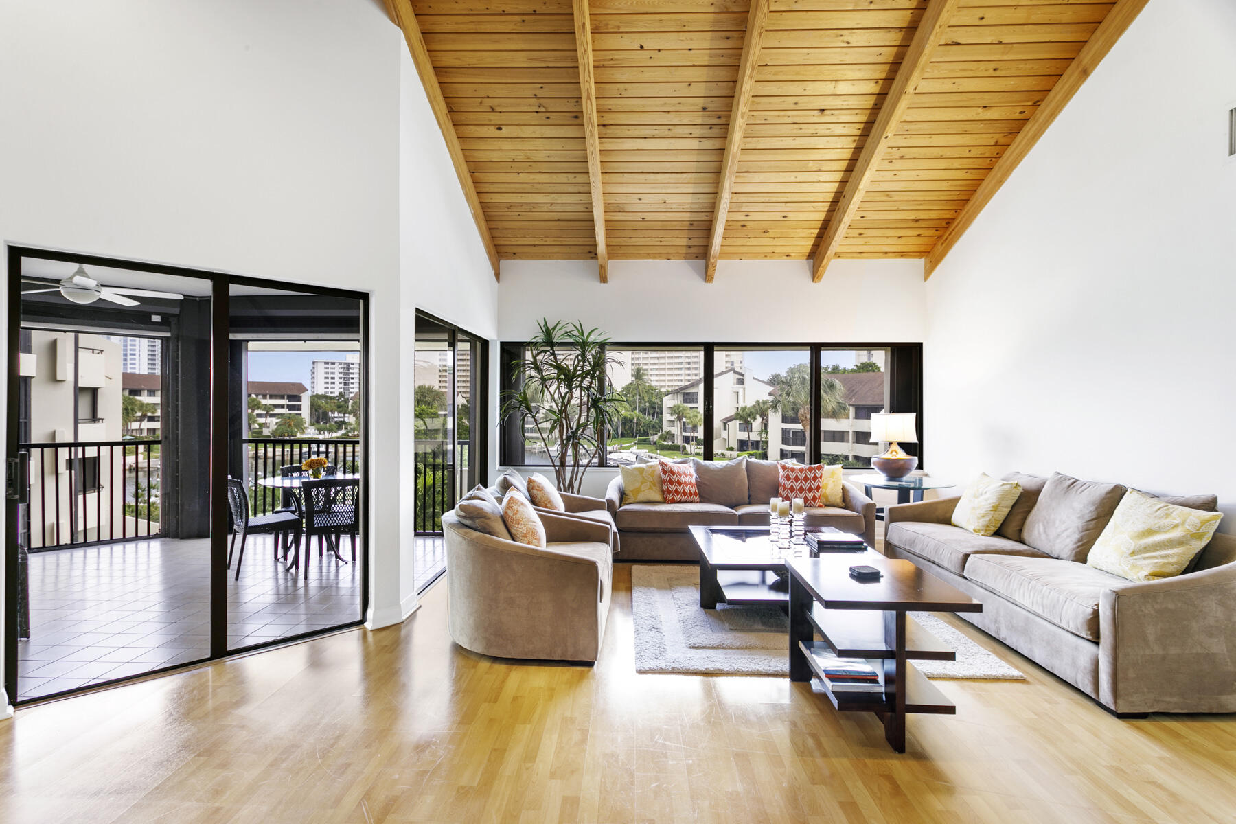 1100 Marine Way #A3l + Boat Slip  15 North Palm Beach, FL 33408