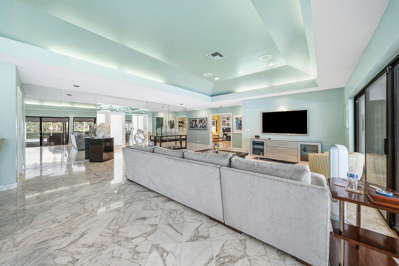 4705 Tree Fern Dr Delray Beach, FL 33445