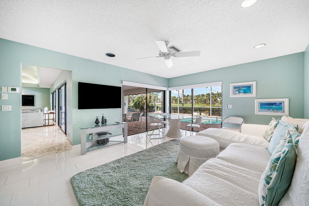 4705 Tree Fern Dr Delray Beach, FL 33445