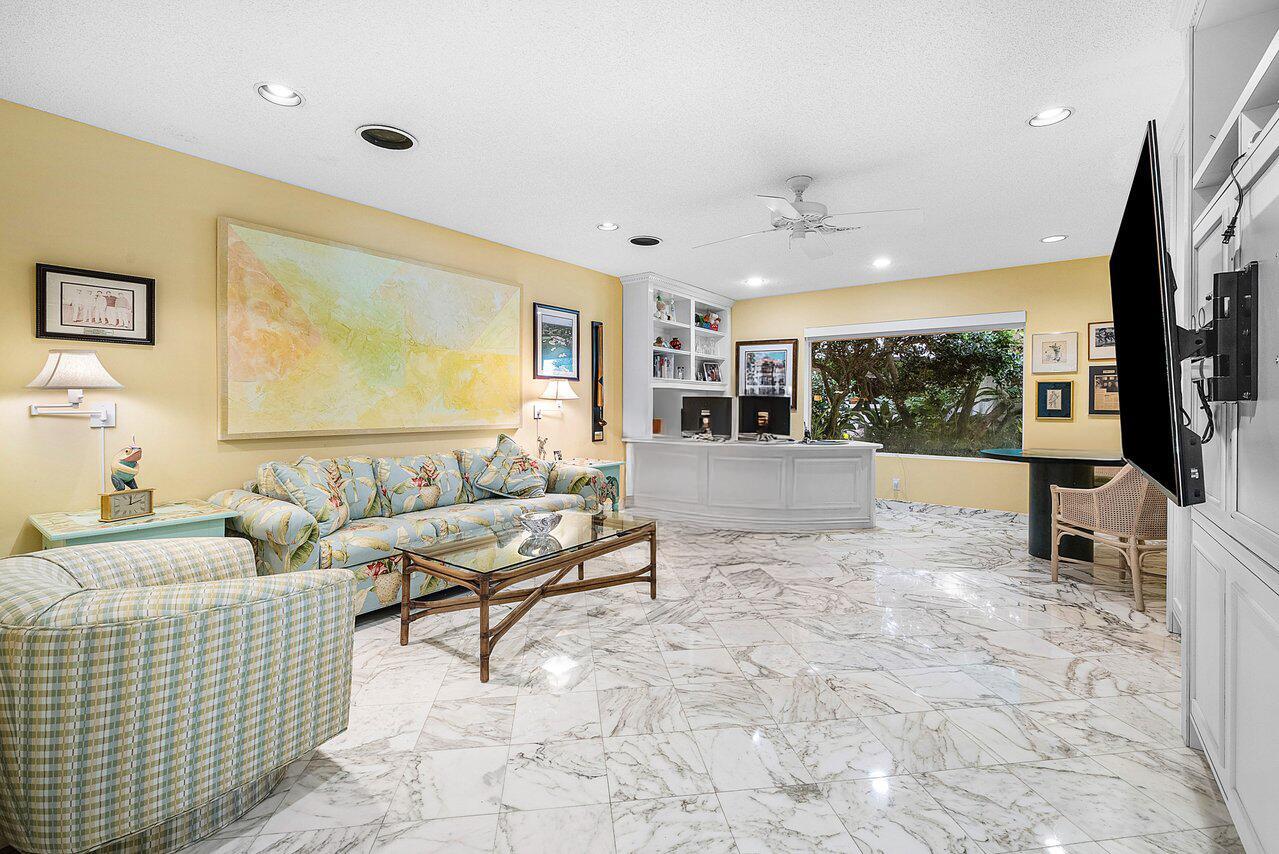 4705 Tree Fern Dr Delray Beach, FL 33445