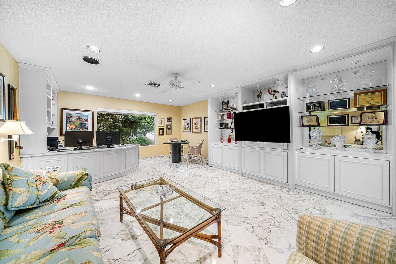 4705 Tree Fern Dr Delray Beach, FL 33445