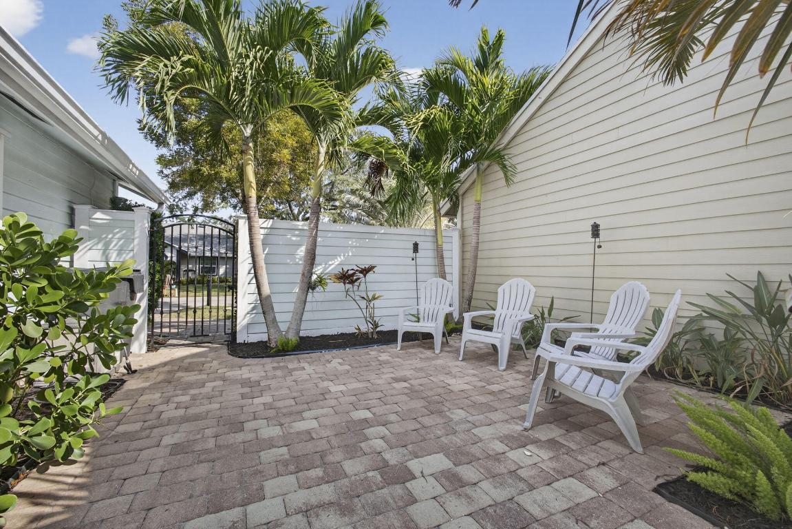 381 Park Frst Way Wellington, FL 33414