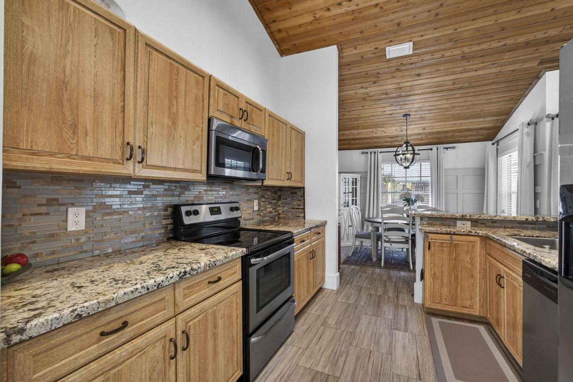 381 Park Frst Way Wellington, FL 33414