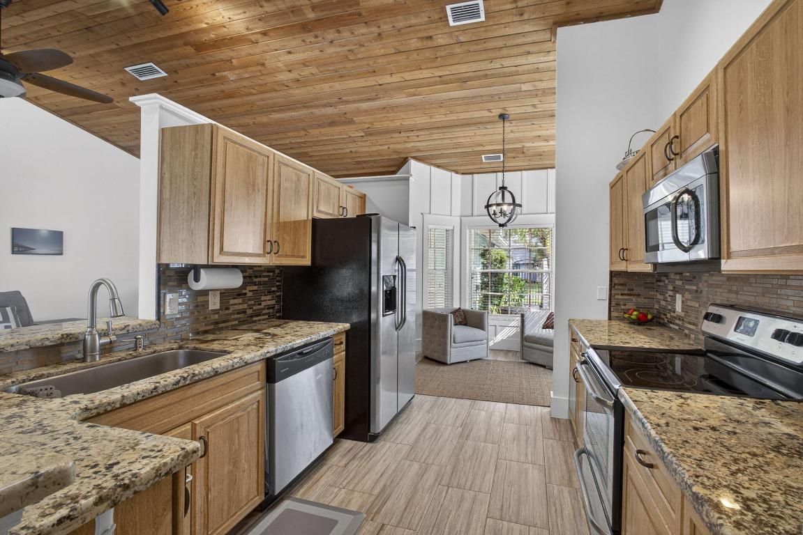 381 Park Frst Way Wellington, FL 33414