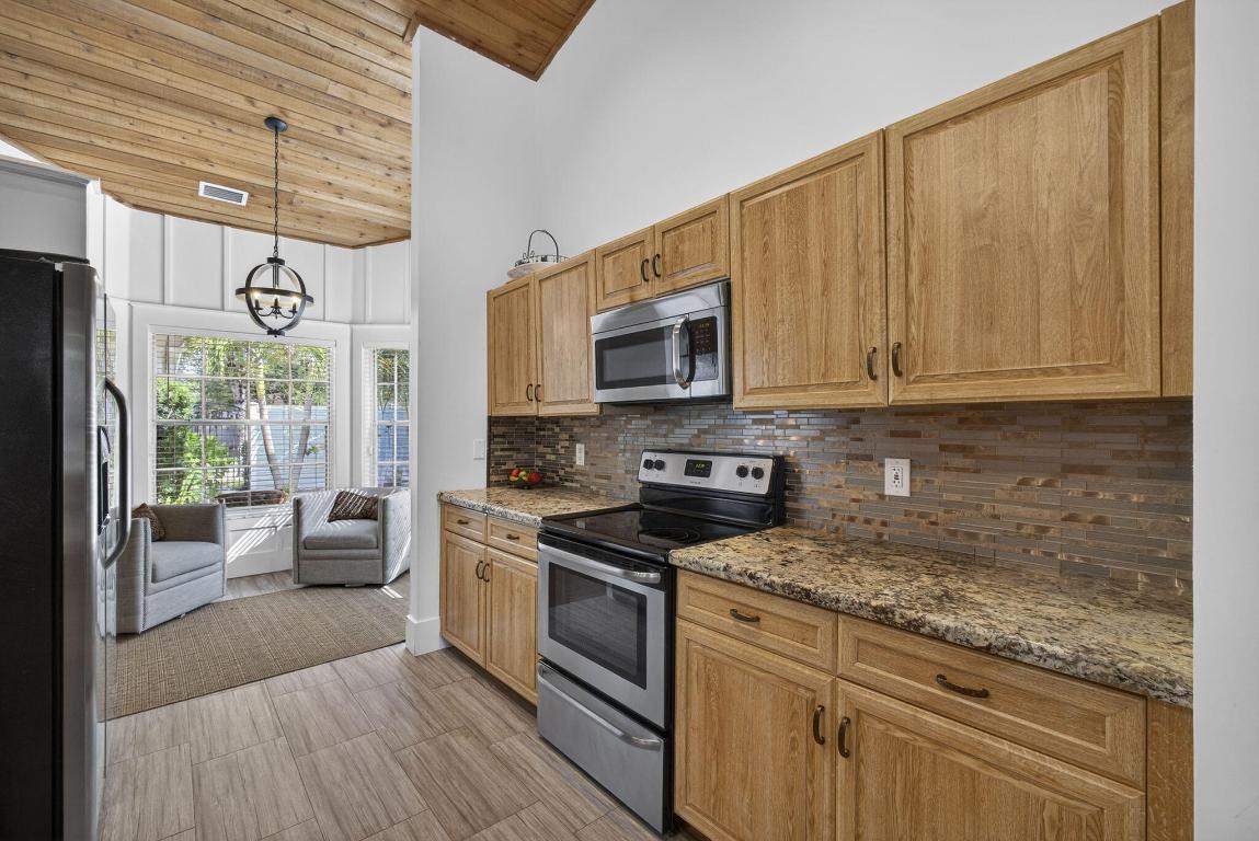 381 Park Frst Way Wellington, FL 33414