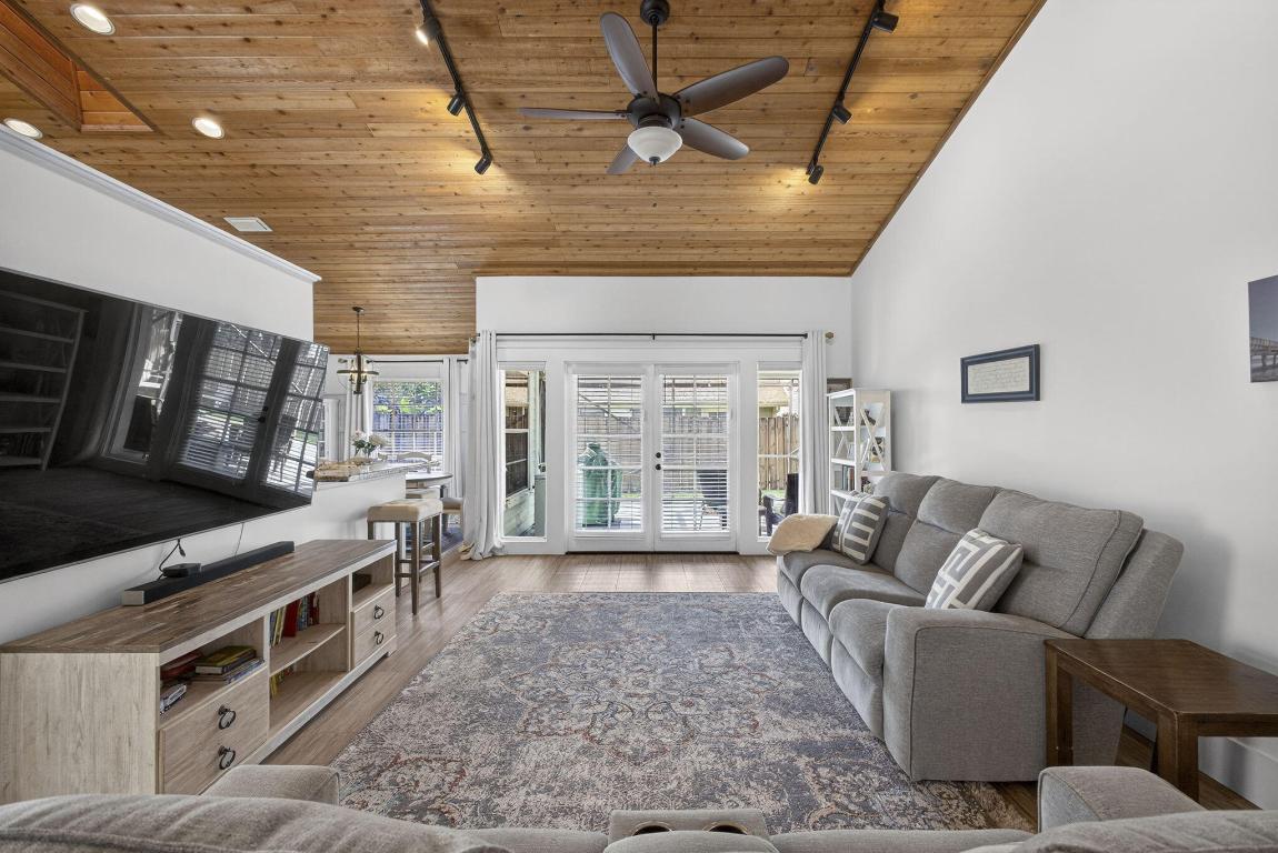 381 Park Frst Way Wellington, FL 33414