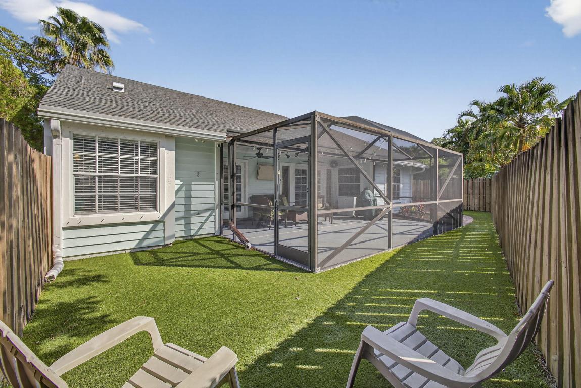 381 Park Frst Way Wellington, FL 33414