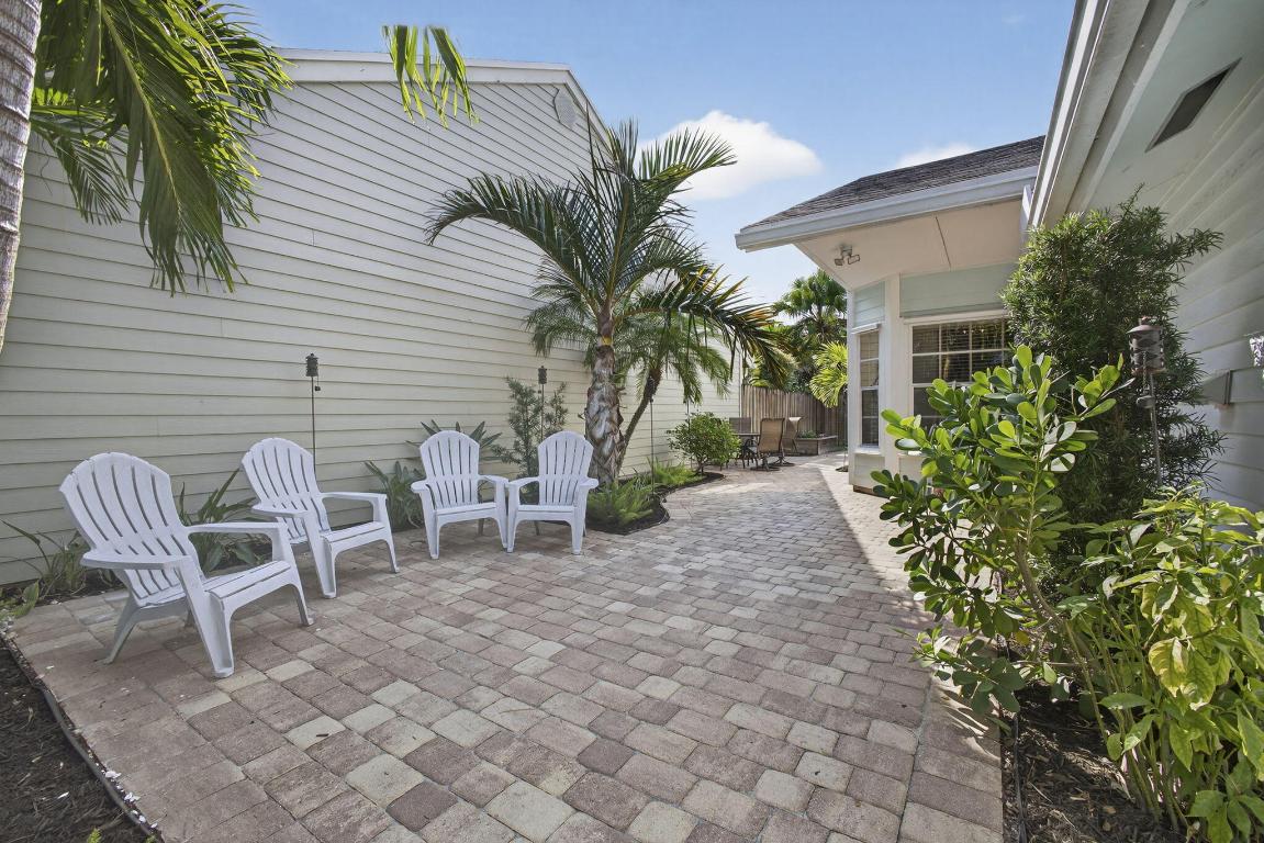 381 Park Frst Way Wellington, FL 33414