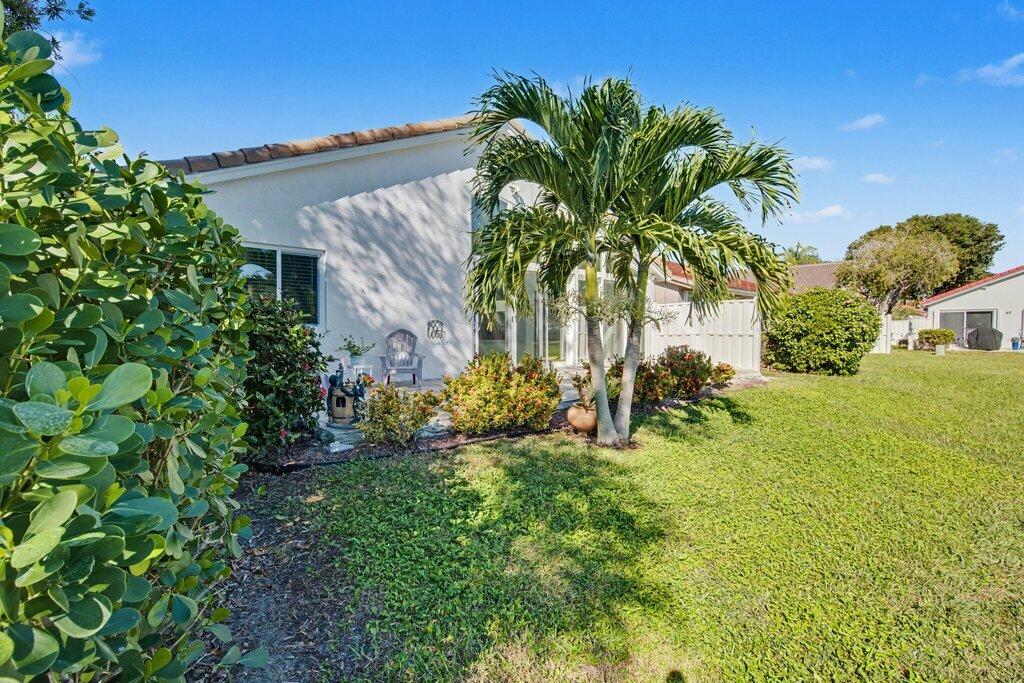 9879 Harbour Lk Cir Boynton Beach, FL 33437