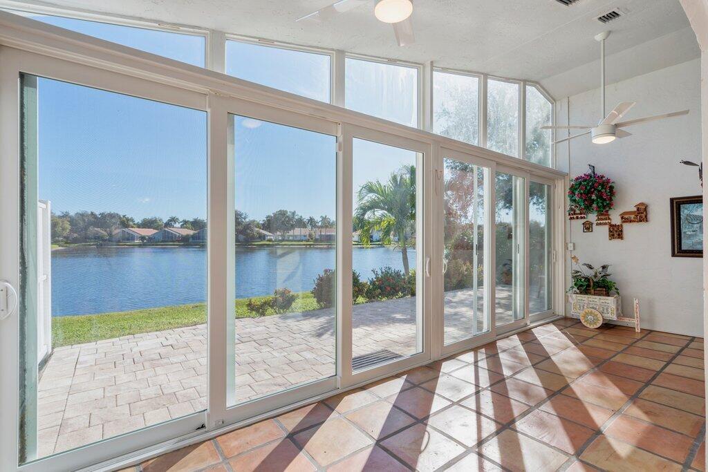 9879 Harbour Lk Cir Boynton Beach, FL 33437