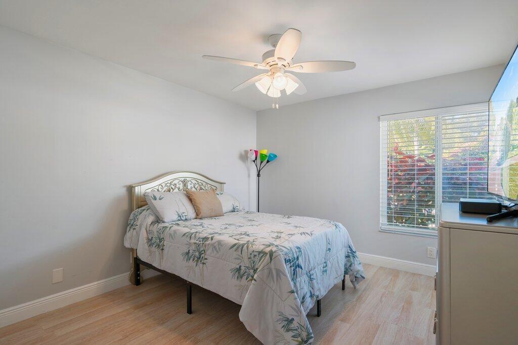 9879 Harbour Lk Cir Boynton Beach, FL 33437