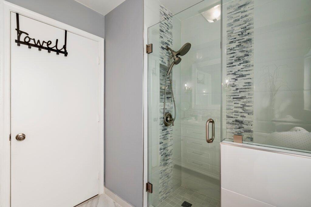 9879 Harbour Lk Cir Boynton Beach, FL 33437