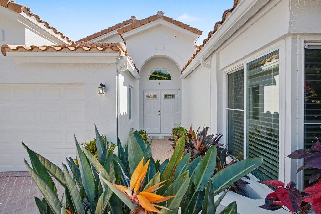 9879 Harbour Lk Cir Boynton Beach, FL 33437