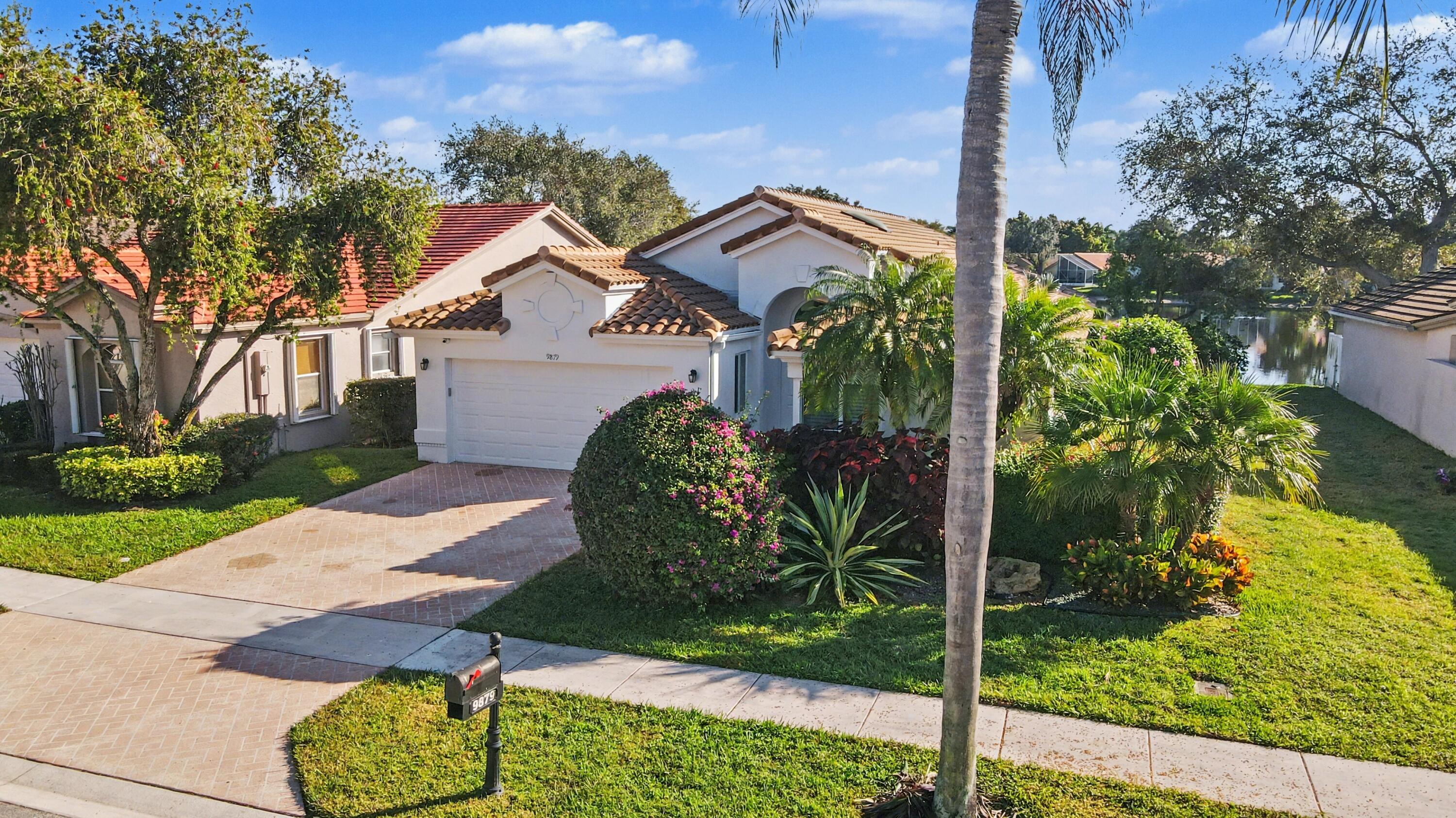 9879 Harbour Lk Cir Boynton Beach, FL 33437